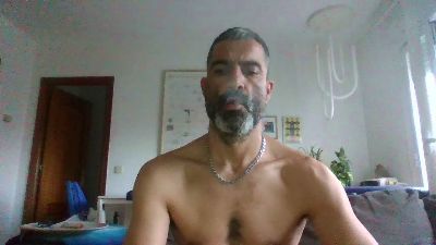 hotreds webcam model stream image