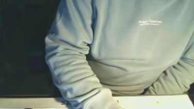 HappyToShowOff webcam model stream image