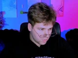 michael-strong webcam camsoda model stream image