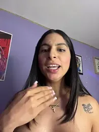 charlotte_stevenss_ webcam model stream image