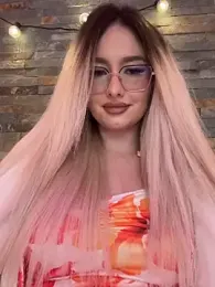 mollyxxx webcam model stream image