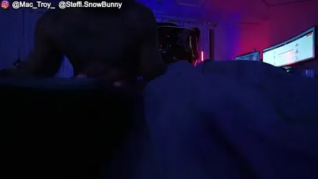 MacTroy webcam model stream image