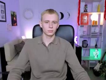 astren_villo webcam model stream image