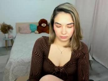 alexa_dolly webcam model stream image