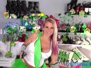 wildwifebarbie webcam model stream image