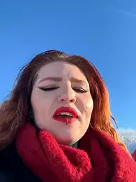 AlexandraWildd webcam model stream image