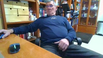 quique185bcn webcam cam4 model stream image