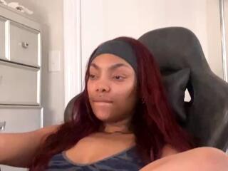 Simone Money webcam model stream image