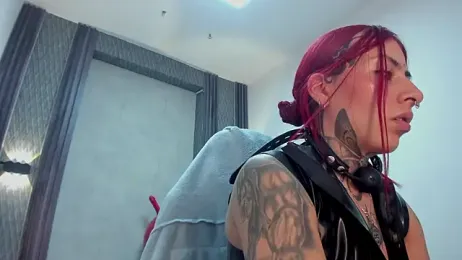 selene_red_ webcam model stream image