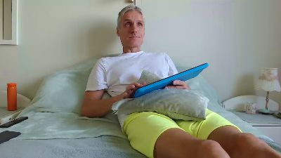 StrongBill webcam model stream image