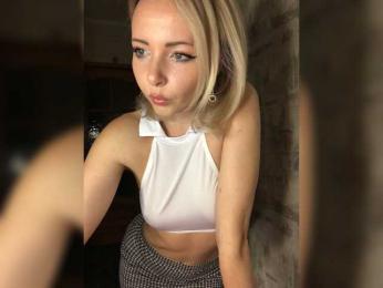 Kristinochka0316 webcam bongacams model stream image