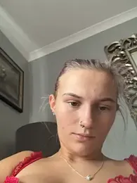 Milssweetx webcam model stream image