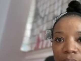 tastethepeach webcam model stream image