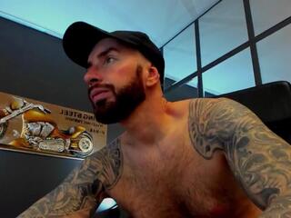 Armand webcam flirt4free model stream image