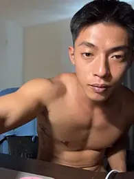 Yooo17 webcam stripchat model stream image