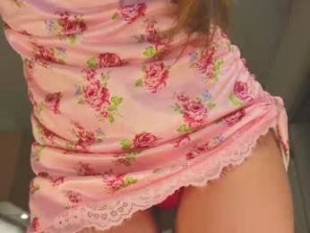 lili__roze_ webcam model stream image