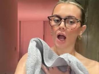 taliavaine webcam chaturbate model stream image