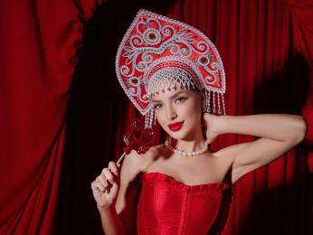 BellaHalle webcam model stream image