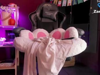 honey_pinkgreen webcam chaturbate model stream image