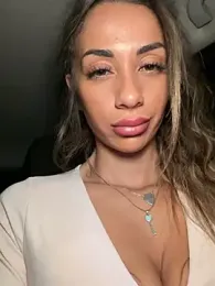 Badcrystal webcam model stream image