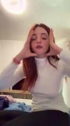 Cucciolaemily webcam cam4 model stream image