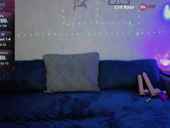 SlyFoxyWeb webcam model stream image