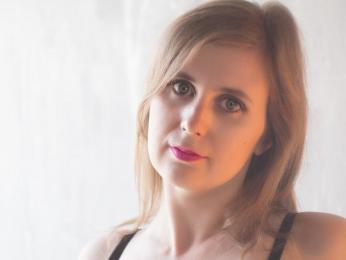 ErikaDoyle webcam model stream image