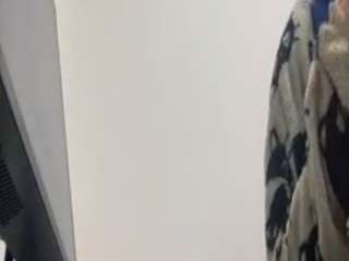 p3achypie webcam model stream image