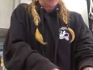 bmorganne420 webcam model stream image