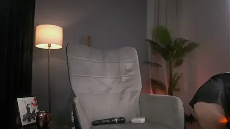 SerenaGrantt webcam model stream image