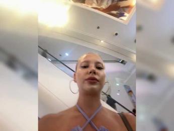 Linnea webcam bongacams model stream image