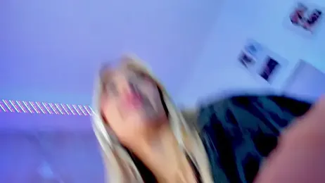 _viioletweekend_ webcam model stream image