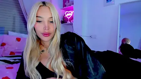 _viioletweekend_ webcam model stream image