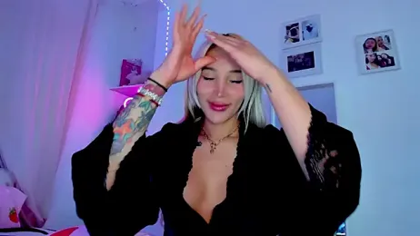 _viioletweekend_ webcam model stream image