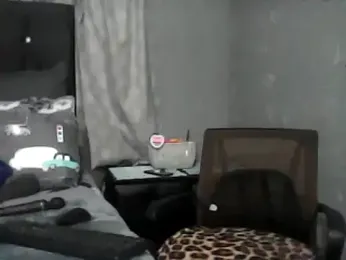 caramelbooty69 webcam stripchat model stream image