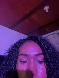 AnnaHott- webcam model stream image