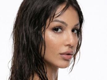 FlaviaMoon webcam model stream image