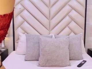 cristalshay webcam camsoda model stream image