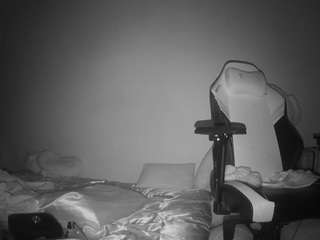 voyeurcam-sexy-little-ana-01 webcam model stream image