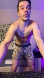 bravo_maestro webcam model stream image