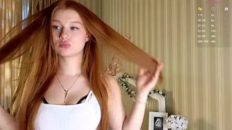 Juuulia_ webcam stripchat model stream image