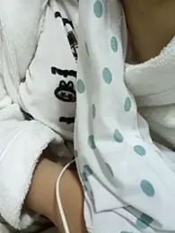 Bombamom webcam stripchat model stream image