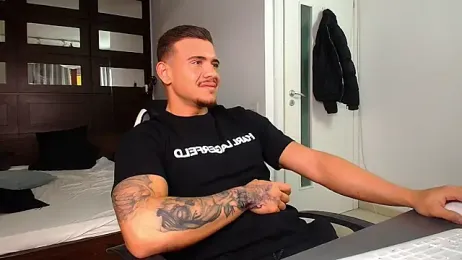 ElijahThorne webcam model stream image