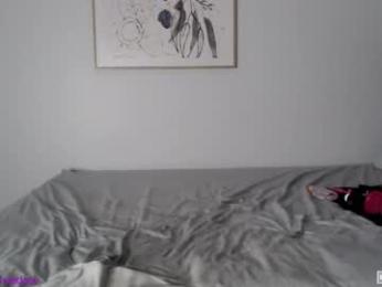 naomirhoades webcam model stream image