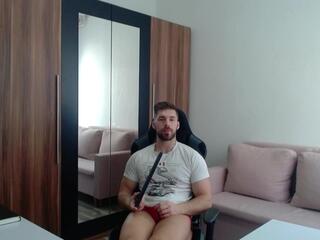 Darius Giles webcam model stream image