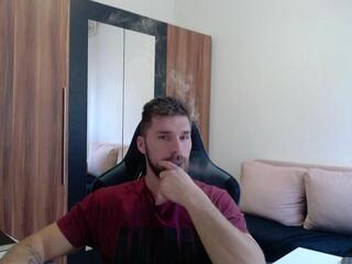 Darius Giles webcam model stream image