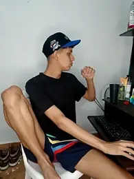 Alayn_sexy_ayes webcam model stream image