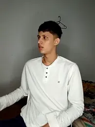 Alayn_sexy_ayes webcam model stream image