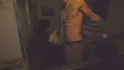 Uriel_23 webcam model stream image