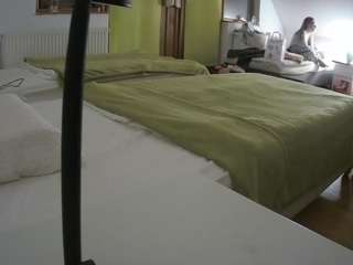 voyeurcam-julmodels-bed-2 webcam model stream image
